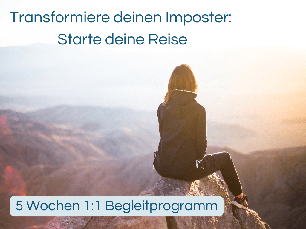Transformiere deinen Imposter: 5 Wochen Begleitprogramm individuell Frau sitzt alleine auf einem Felsen mit weitem Blick ins Tal – Symbolbild für individuelle Reise im 1:1 Coaching gegen das Imposter-Syndrom